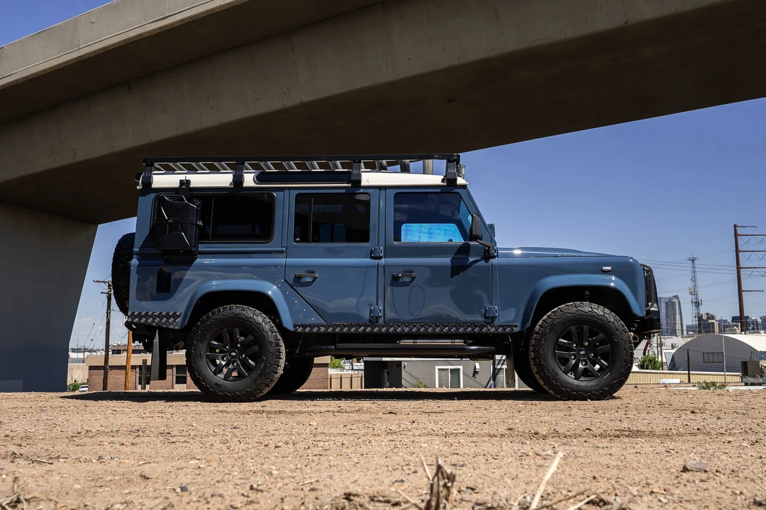 1991 Land Rover Defender 110 - Image 11 of 31