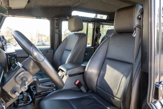 Land Rover Defender 110 - Image 4 of 8
