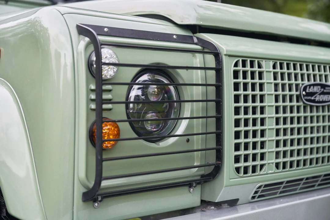 Land Rover Defender 110 - Image 31 of 31