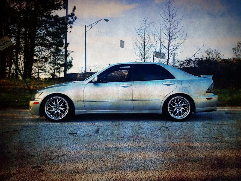 2001 Lexus IS 1st Gen - Image 5 of 18