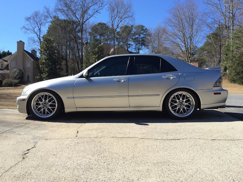 2001 Lexus IS 1st Gen - Image 17 of 18