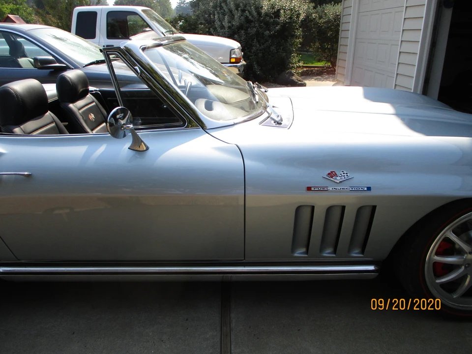 1965 Chevrolet Corvette C2 - Image 21 of 31
