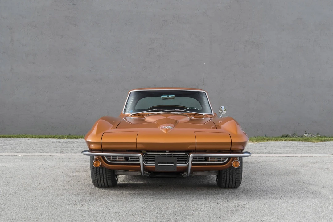 1965 Chevrolet Corvette C2 - Image 10 of 31