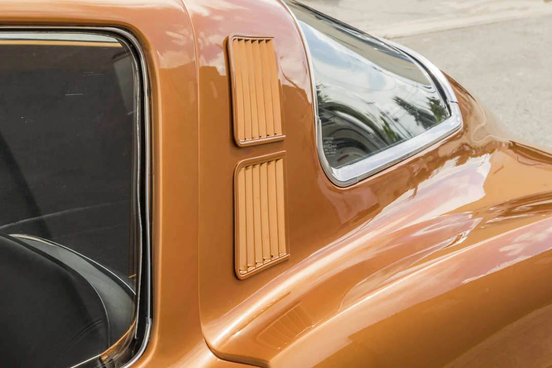 1965 Chevrolet Corvette C2 - Image 22 of 31