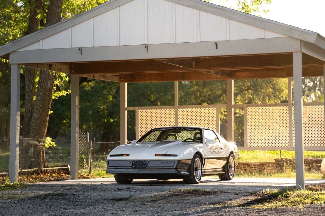 1983 Pontiac Firebird Trans Am 3rd Gen - Image 2 of 31