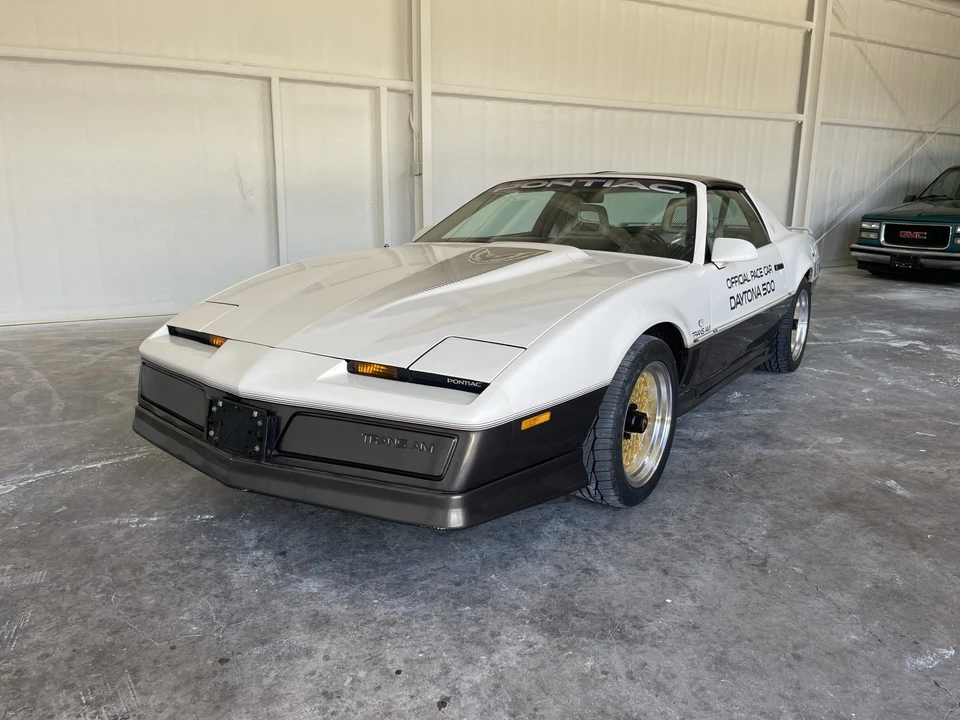 1983 Pontiac Firebird Trans Am 3rd Gen - Image 13 of 31