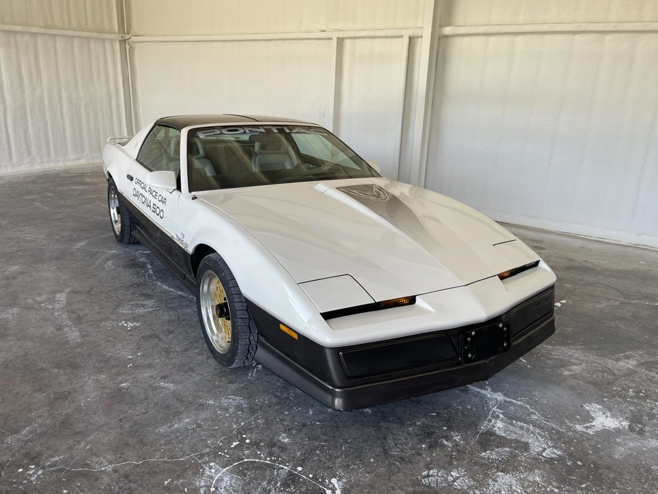 1983 Pontiac Firebird Trans Am 3rd Gen - Image 29 of 31
