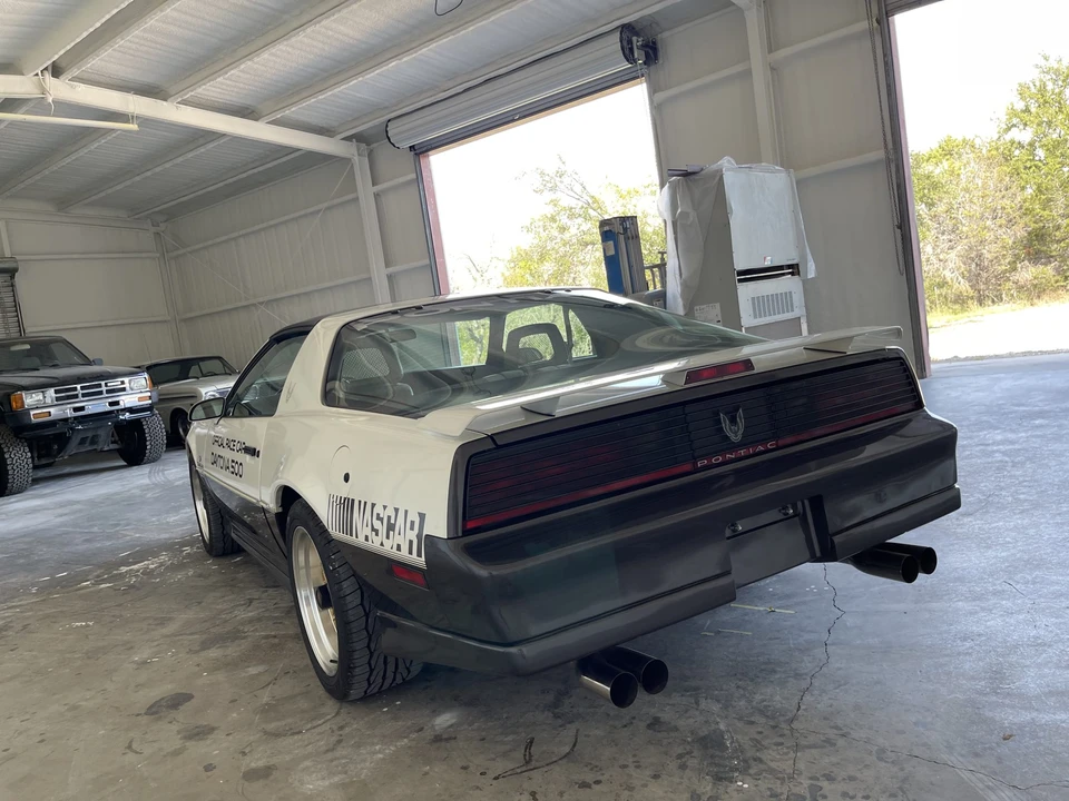 1983 Pontiac Firebird Trans Am 3rd Gen - Image 21 of 31