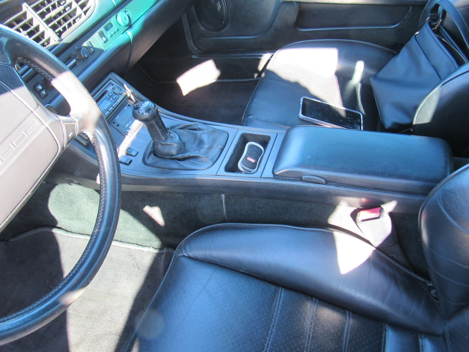 1987 Porsche 944 Turbo - Image 19 of 31