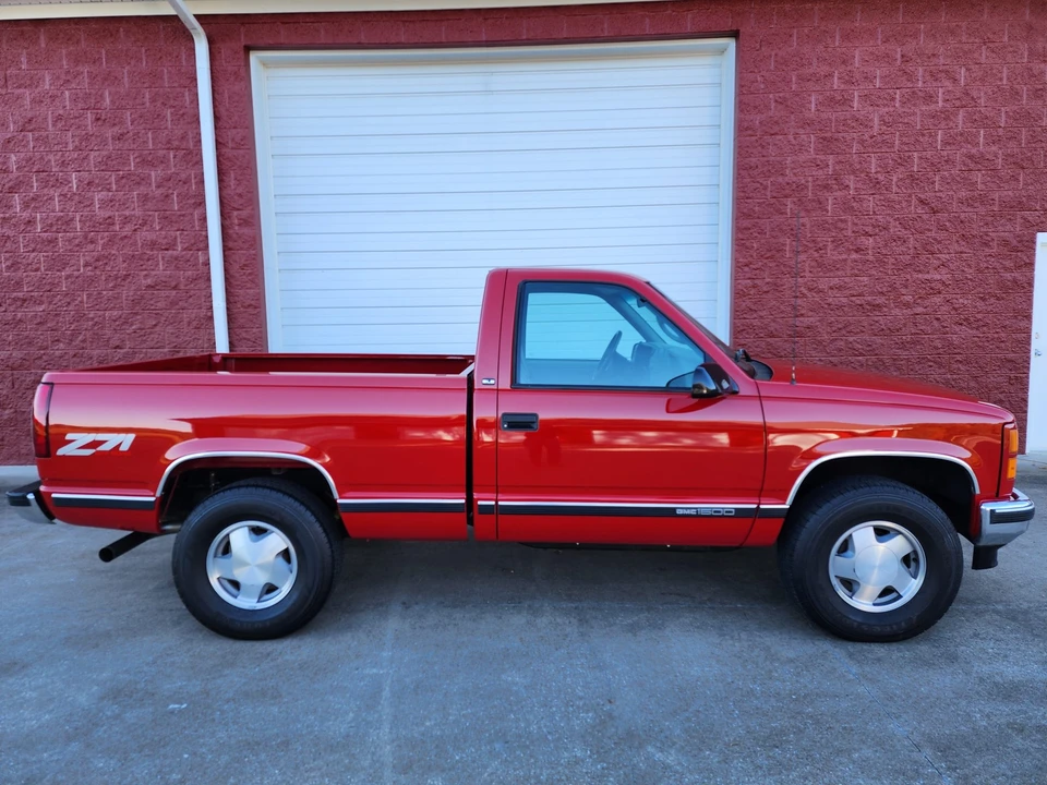1997 GMC Sierra 1st Gen - Image 11 of 31