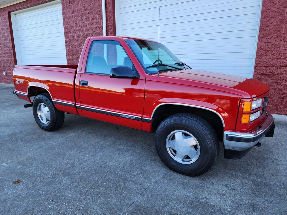 1997 GMC Sierra 1st Gen - Image 10 of 31