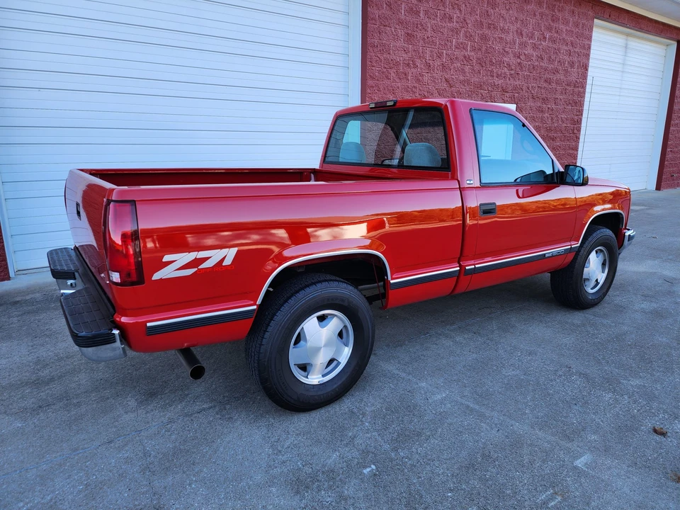 1997 GMC Sierra 1st Gen - Image 12 of 31