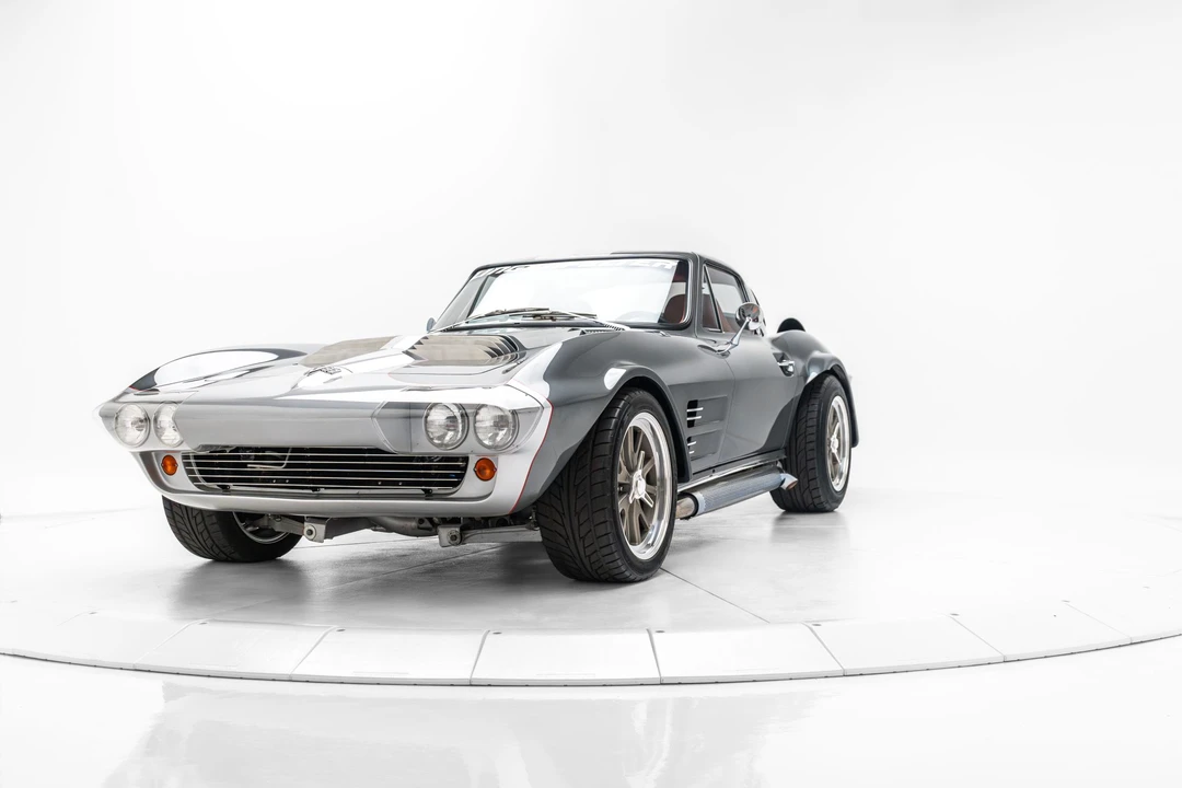 1963 Chevrolet Corvette C2 - Image 2 of 31