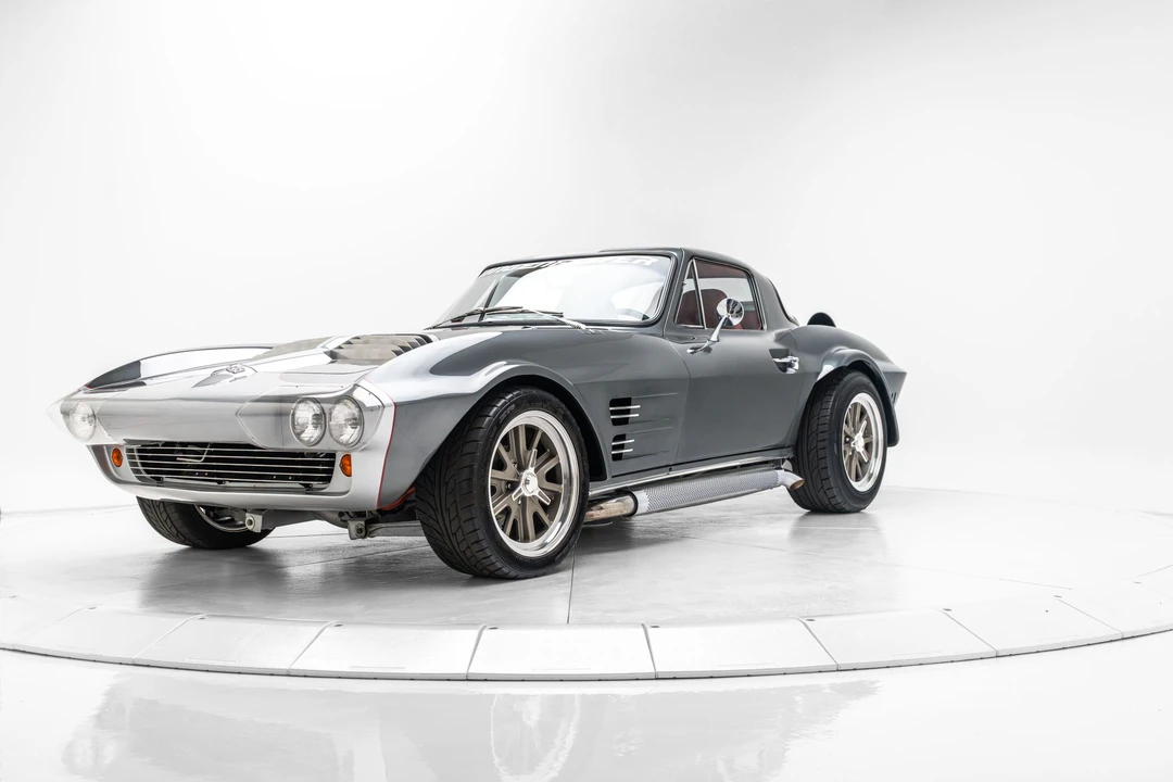1963 Chevrolet Corvette C2 - Image 3 of 31