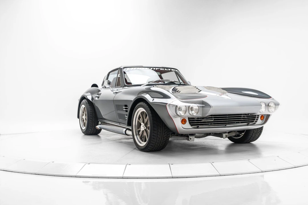 1963 Chevrolet Corvette C2 - Image 13 of 31
