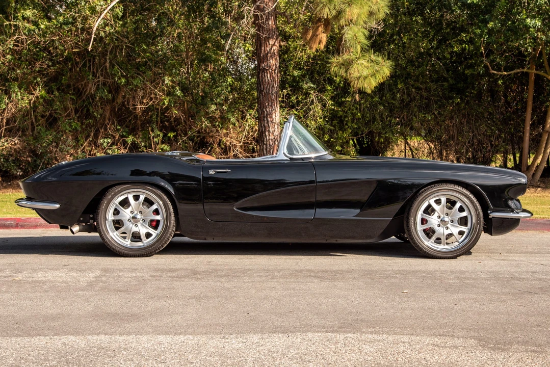 1961 Chevrolet Corvette C1 - Image 14 of 31