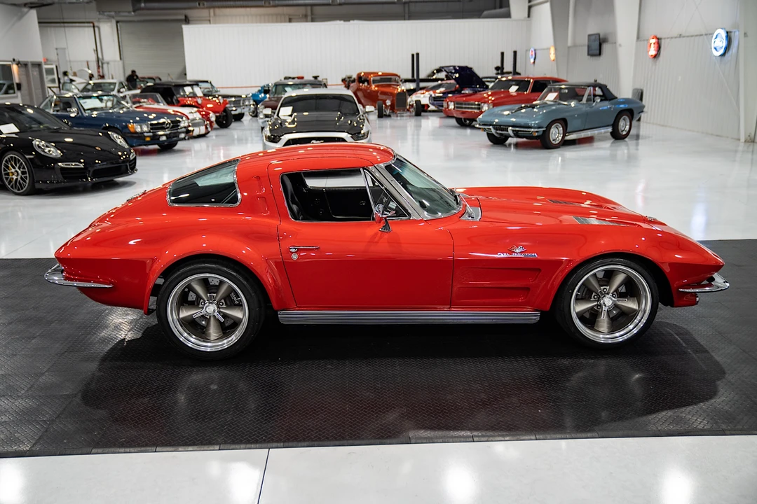 1963 Chevrolet Corvette C2 - Image 14 of 31