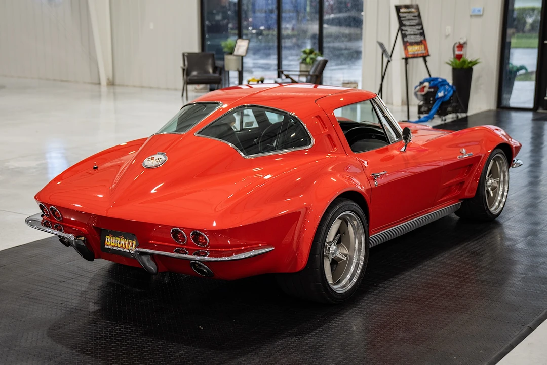 1963 Chevrolet Corvette C2 - Image 12 of 31