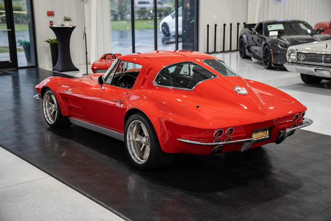 1963 Chevrolet Corvette C2 - Image 8 of 31