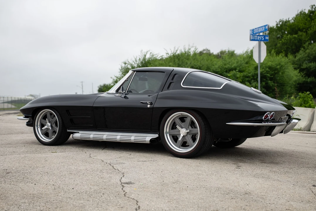 1963 Chevrolet Corvette C2 - Image 15 of 31