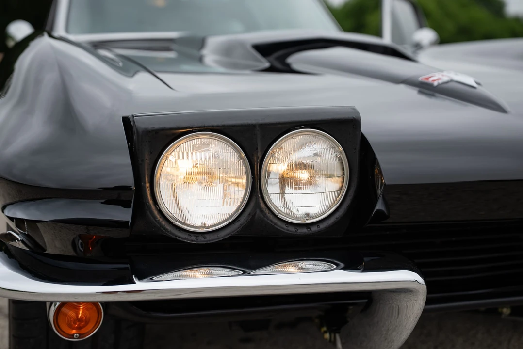 1963 Chevrolet Corvette C2 - Image 27 of 31