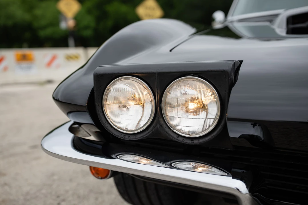 1963 Chevrolet Corvette C2 - Image 28 of 31