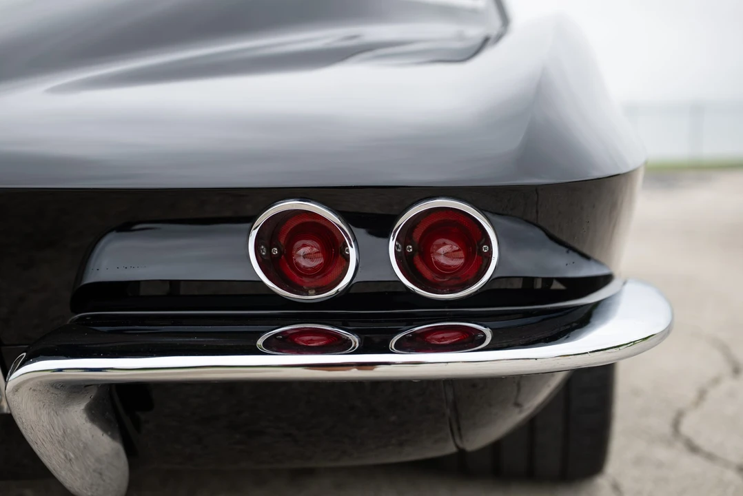 1963 Chevrolet Corvette C2 - Image 30 of 31