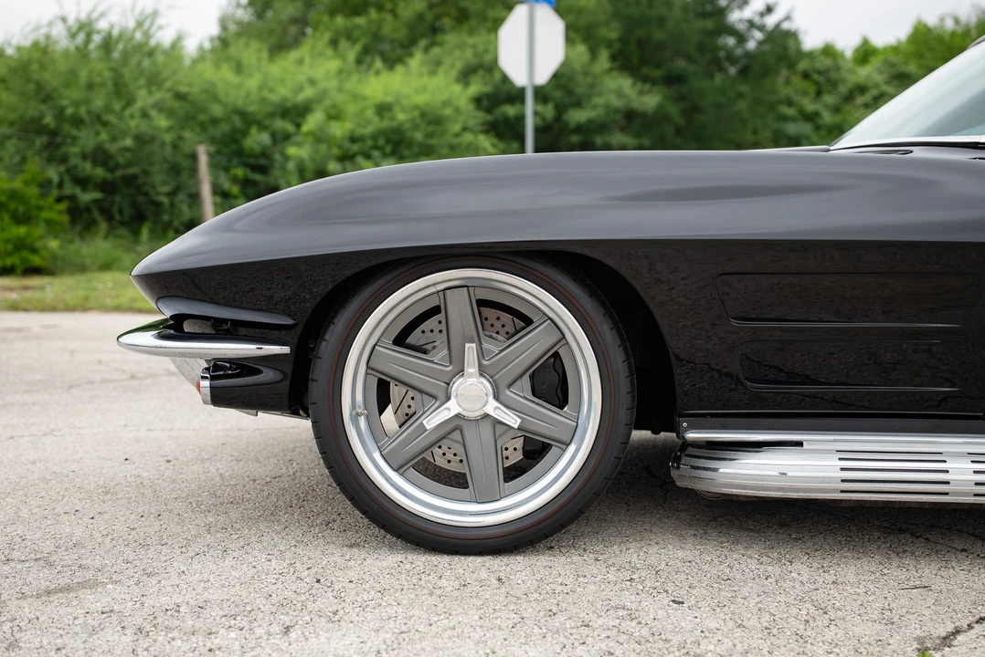 1963 Chevrolet Corvette C2 - Image 20 of 31