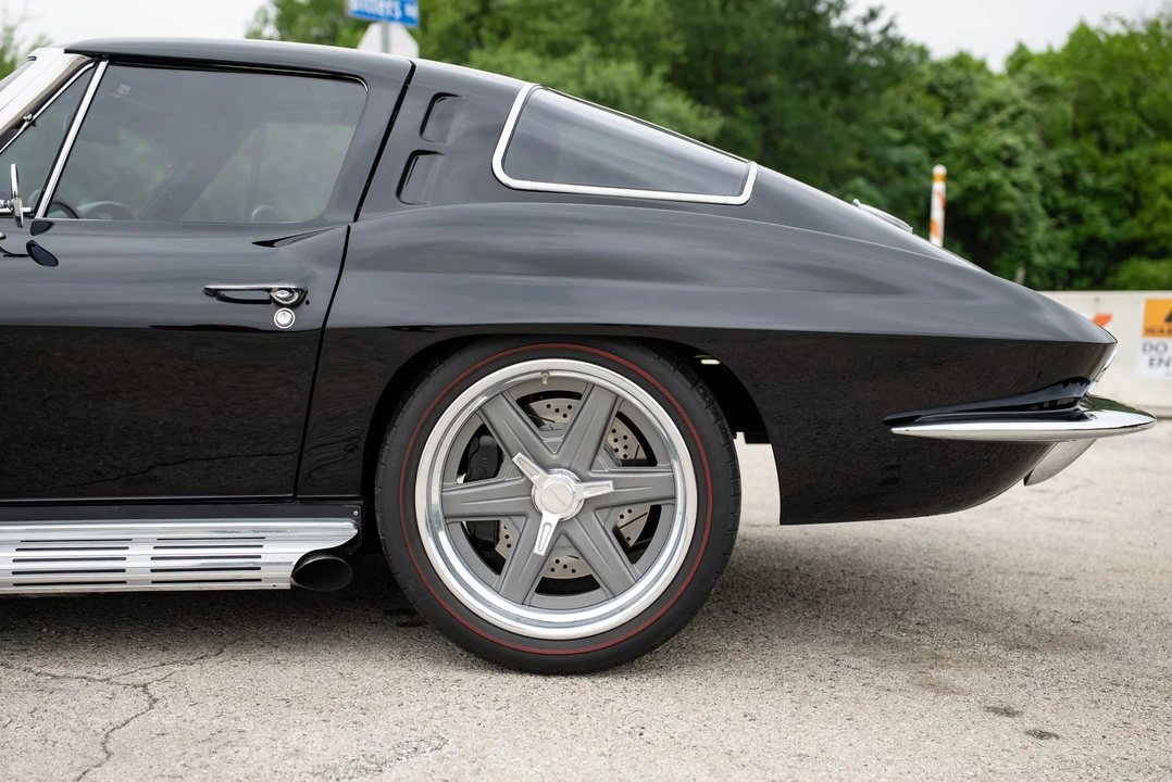 1963 Chevrolet Corvette C2 - Image 19 of 31