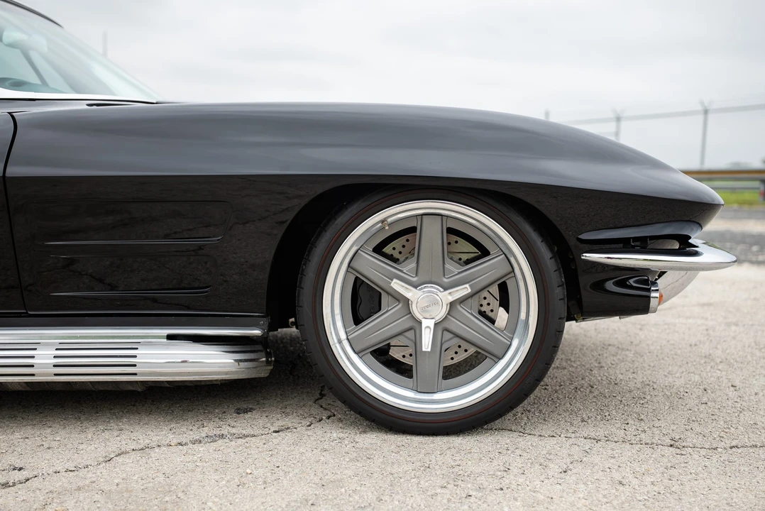 1963 Chevrolet Corvette C2 - Image 23 of 31