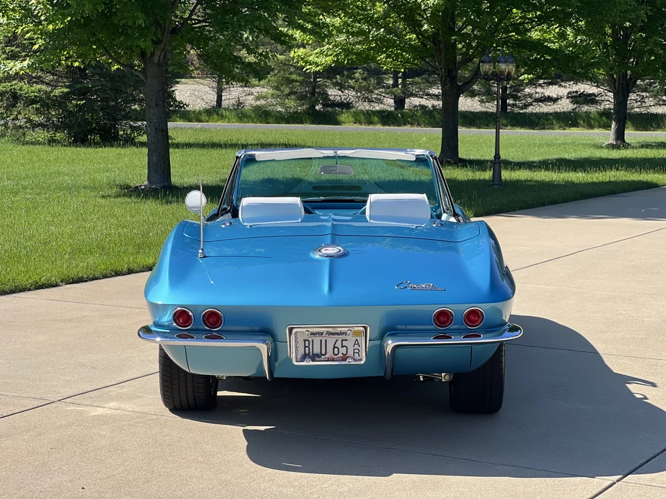 1965 Chevrolet Corvette C2 - Image 17 of 31
