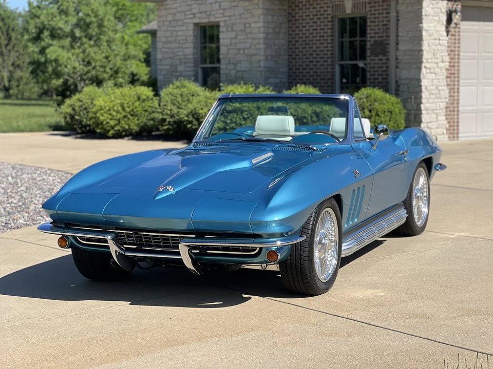1965 Chevrolet Corvette C2 - Image 4 of 31