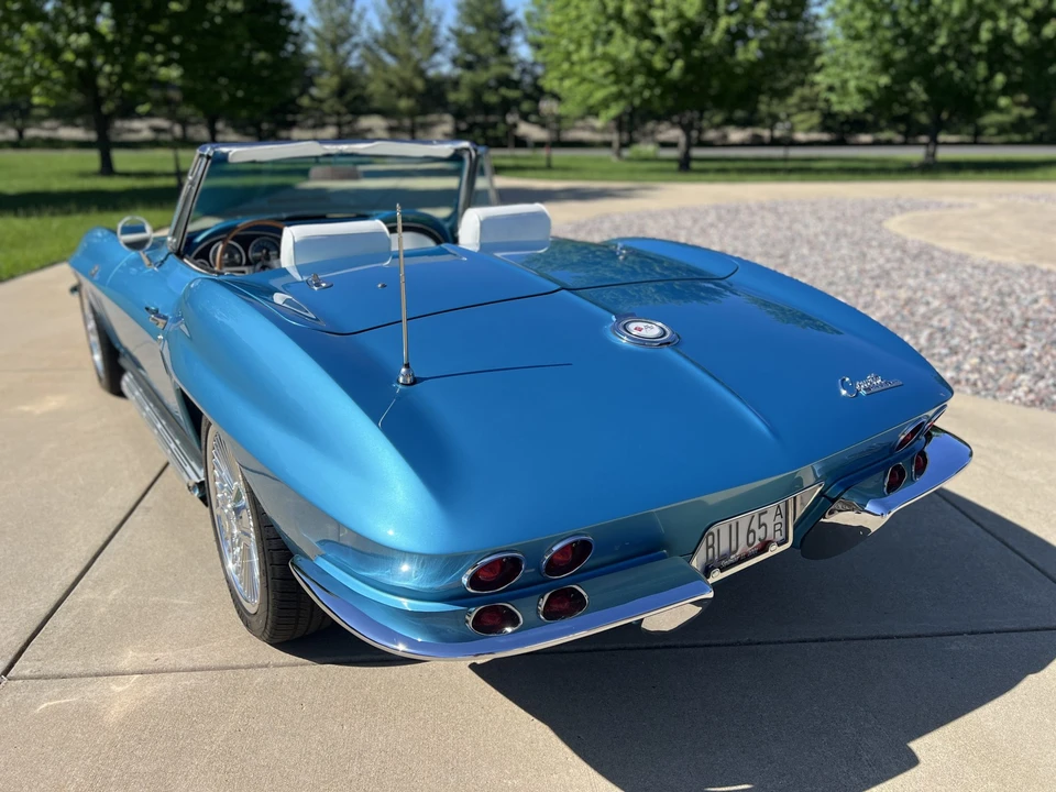 1965 Chevrolet Corvette C2 - Image 20 of 31