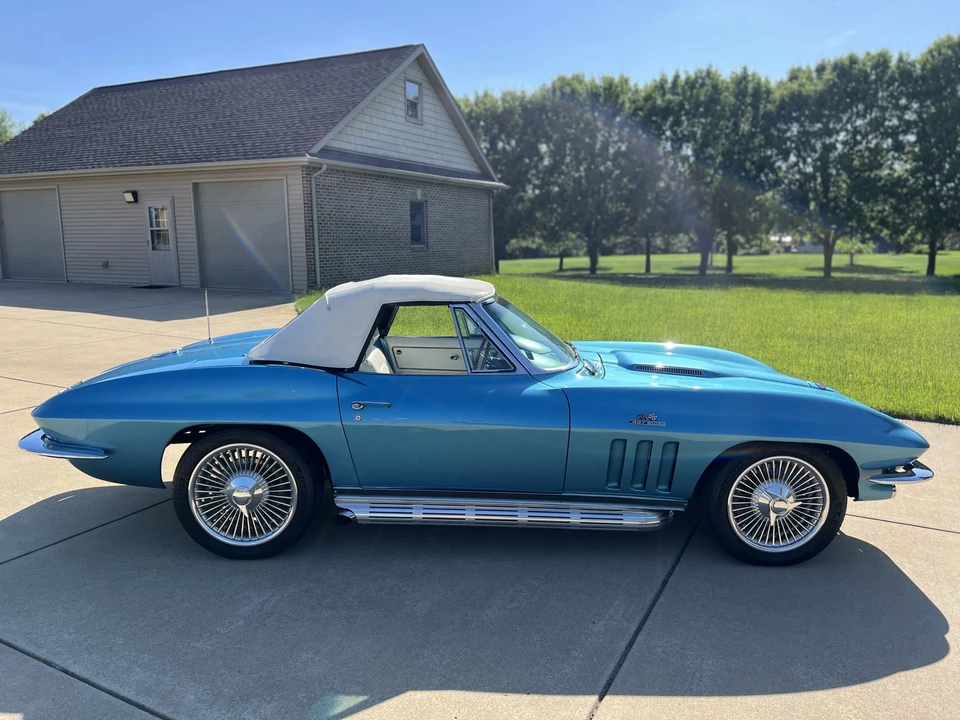 1965 Chevrolet Corvette C2 - Image 31 of 31