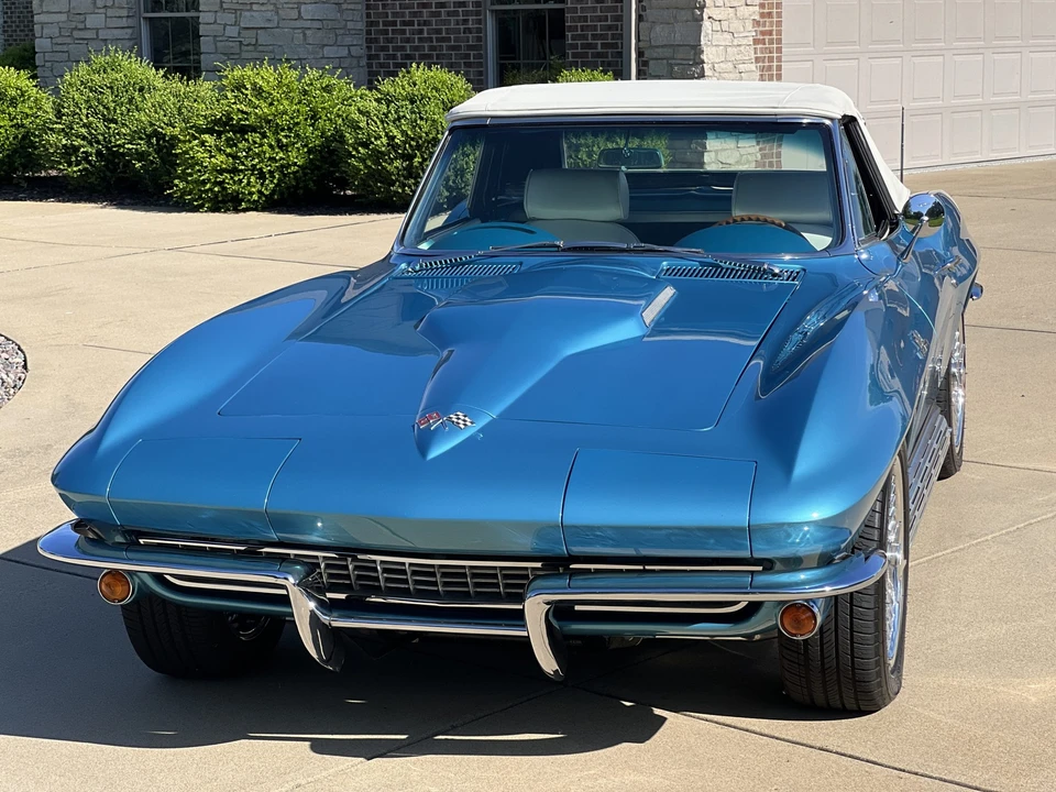 1965 Chevrolet Corvette C2 - Image 28 of 31
