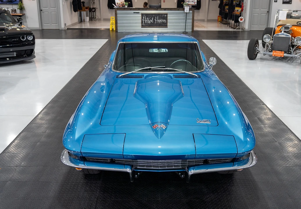 1966 Chevrolet Corvette C2 - Image 18 of 31