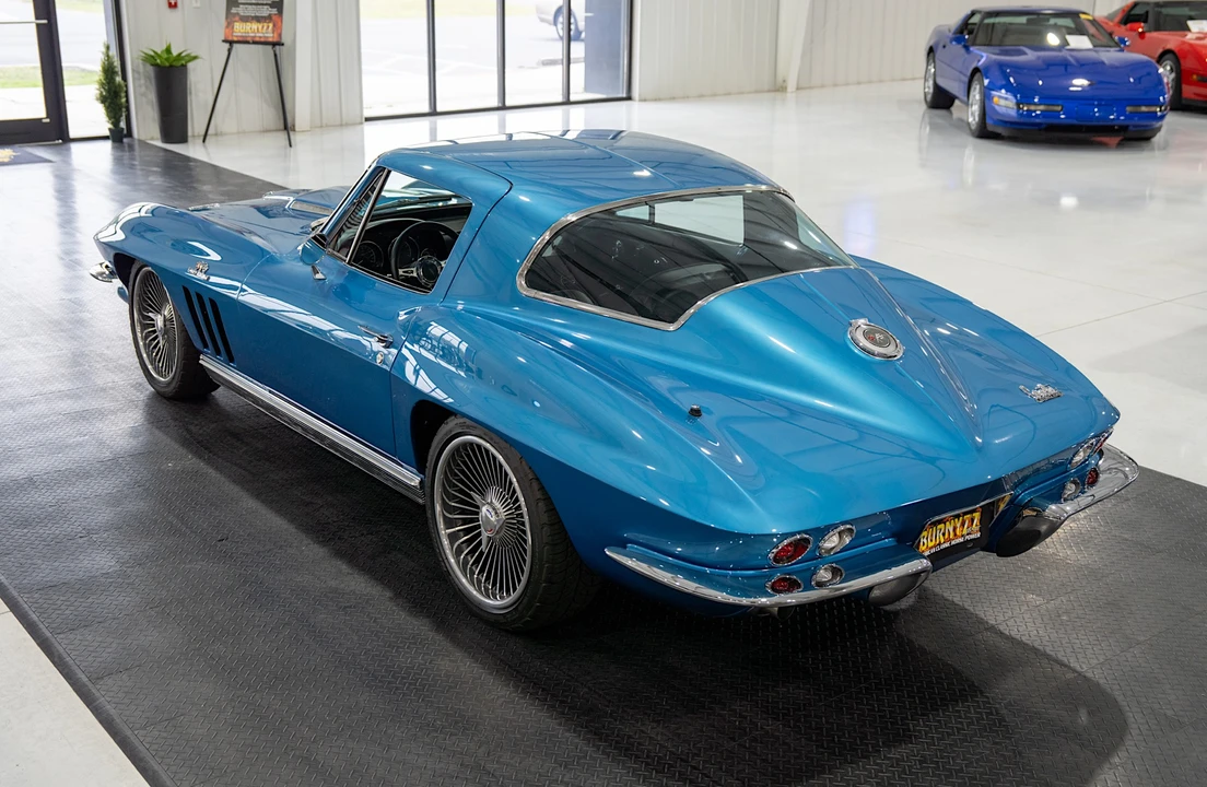 1966 Chevrolet Corvette C2 - Image 9 of 31