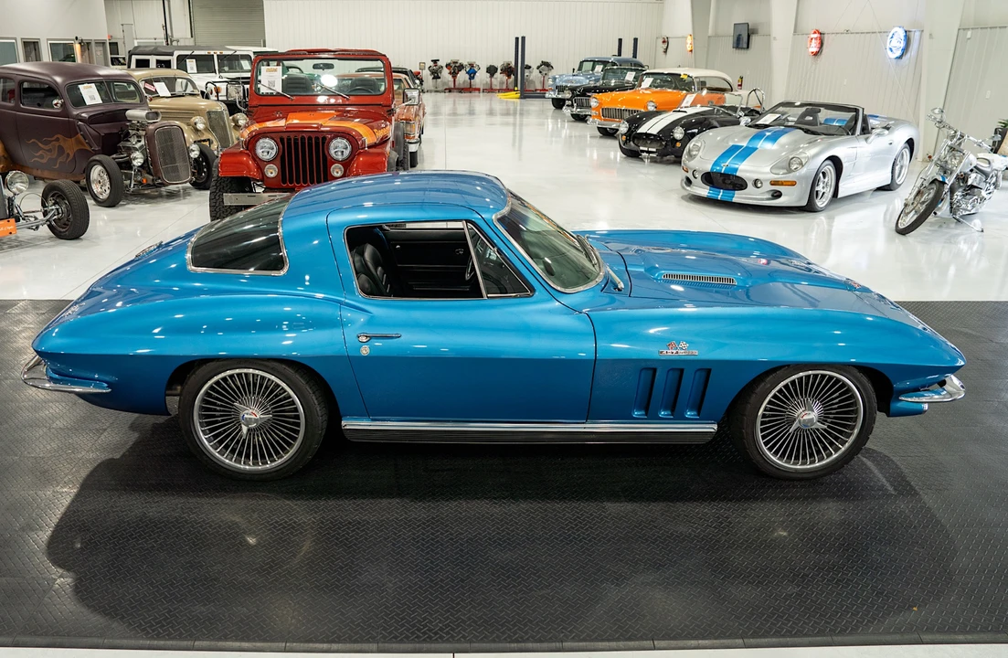 1966 Chevrolet Corvette C2 - Image 14 of 31