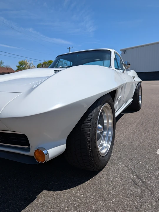1966 Chevrolet Corvette C2 - Image 28 of 31