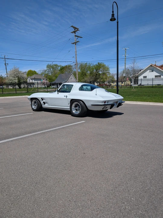 1966 Chevrolet Corvette C2 - Image 9 of 31