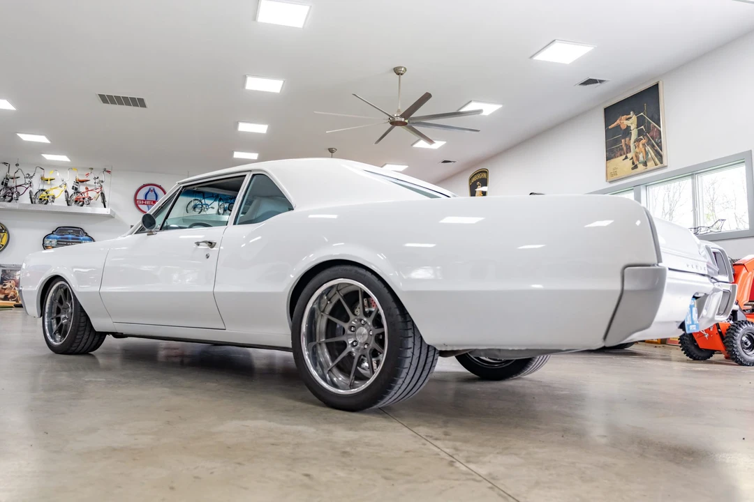 1967 Oldsmobile Cutlass Supreme - Image 16 of 31