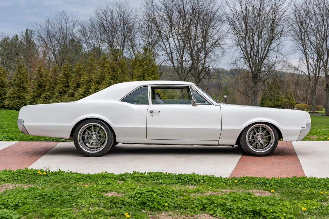 1967 Oldsmobile Cutlass Supreme - Image 5 of 31