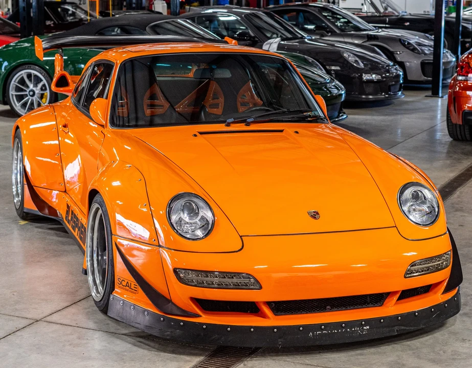 1995 Porsche 993 Carrera - Image 2 of 31
