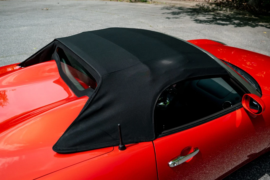 2008 Pontiac Solstice GXP - Image 26 of 31
