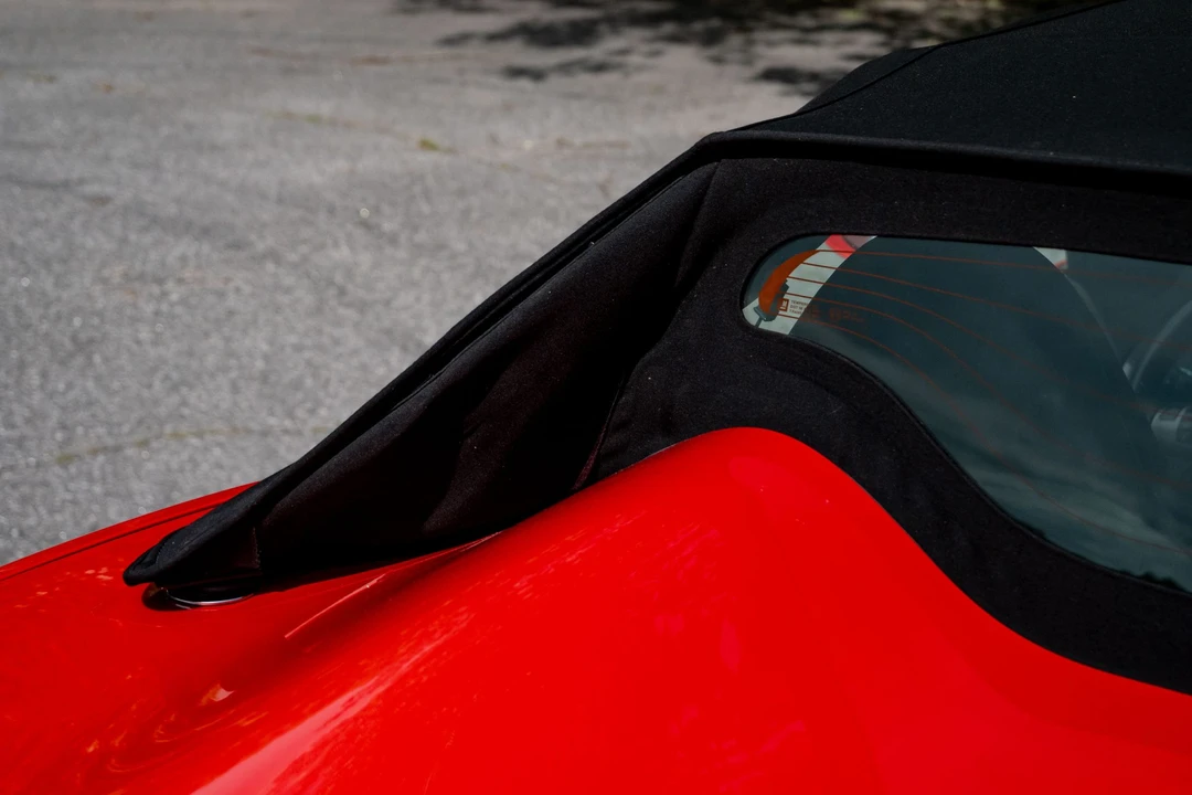 2008 Pontiac Solstice GXP - Image 28 of 31