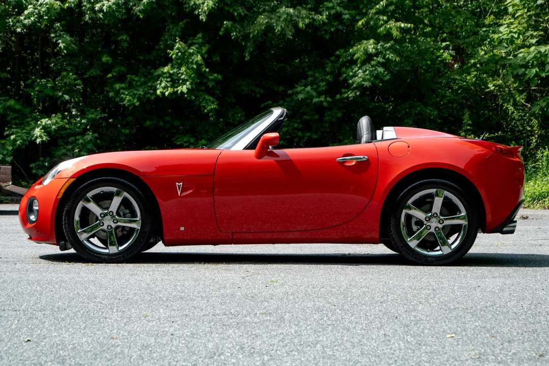 2008 Pontiac Solstice GXP - Image 14 of 31