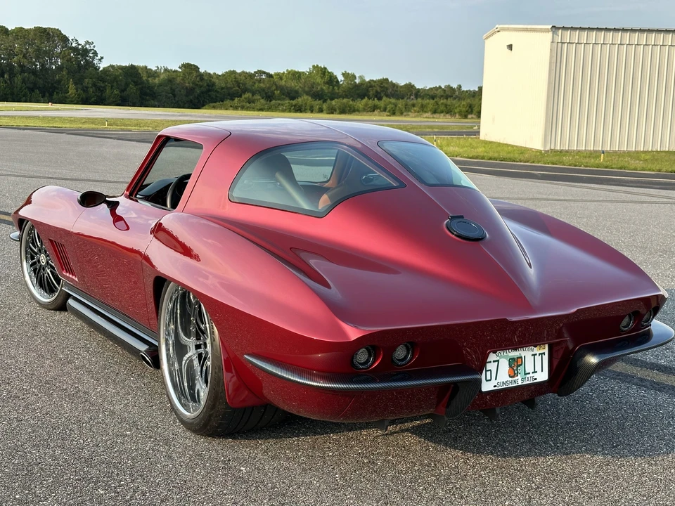 Chevrolet Corvette C2 - Image 12 of 31