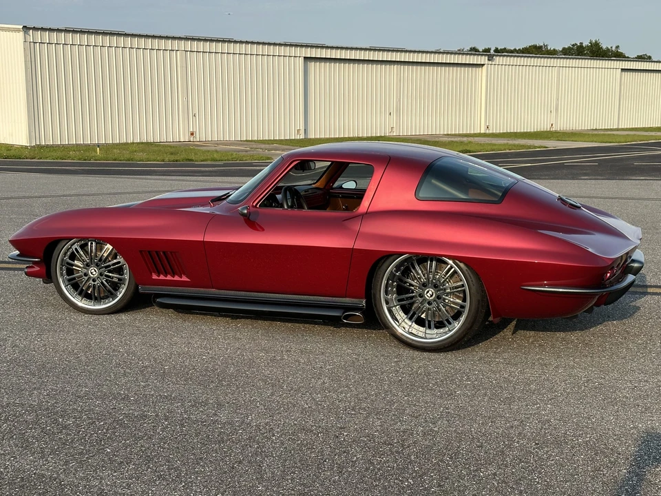 Chevrolet Corvette C2 - Image 6 of 31