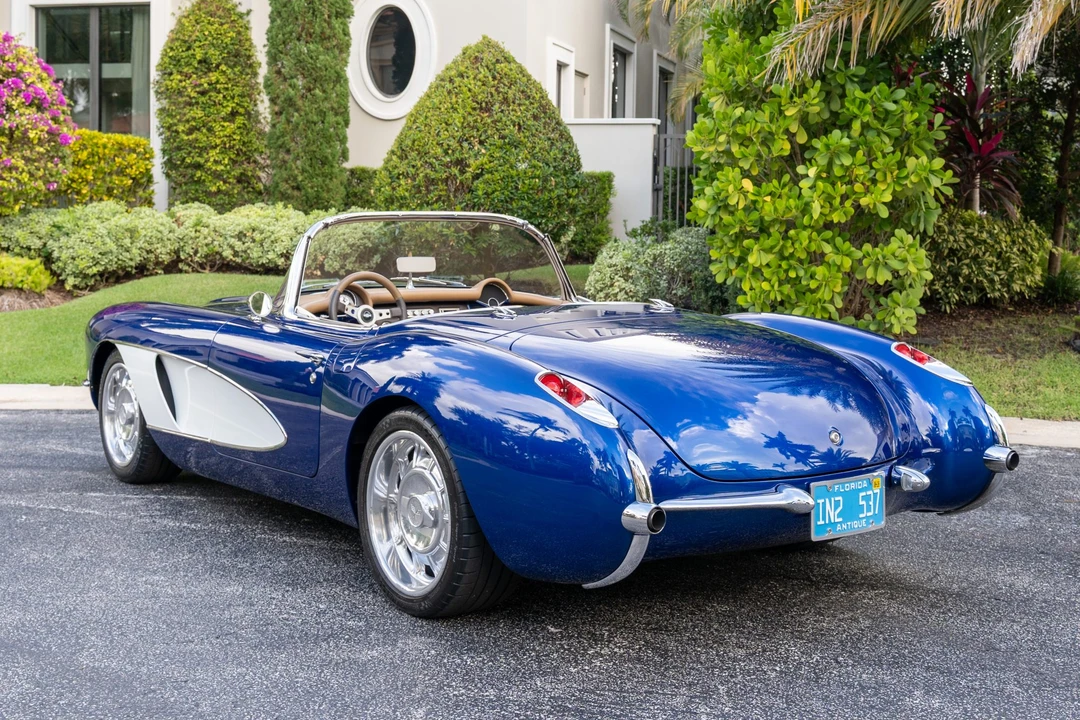 Chevrolet Corvette C1 - Image 21 of 31