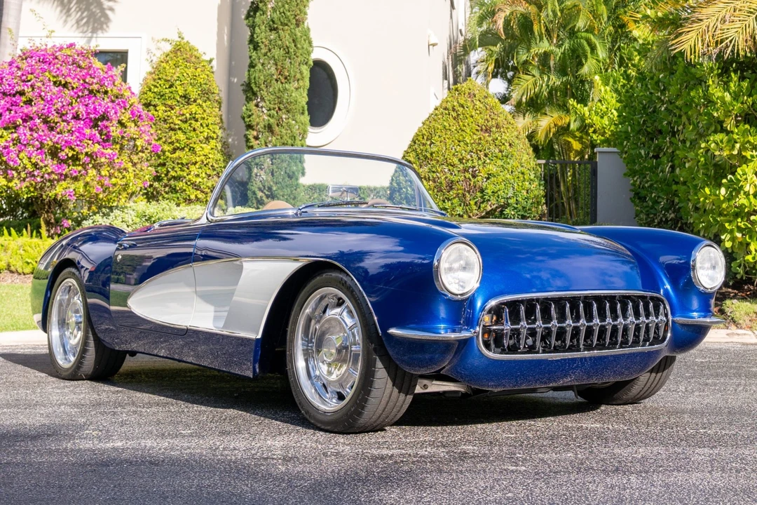 Chevrolet Corvette C1 - Image 1 of 31